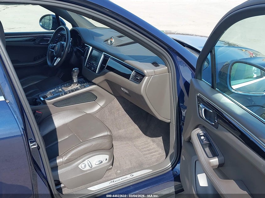 2015 Porsche Macan S