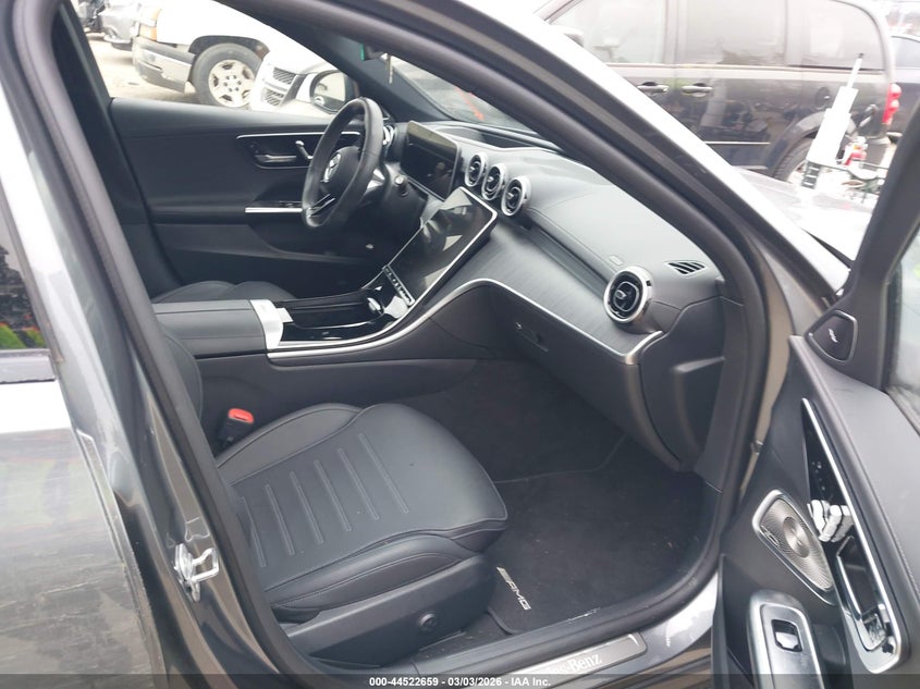 2024 Mercedes-Benz C 300