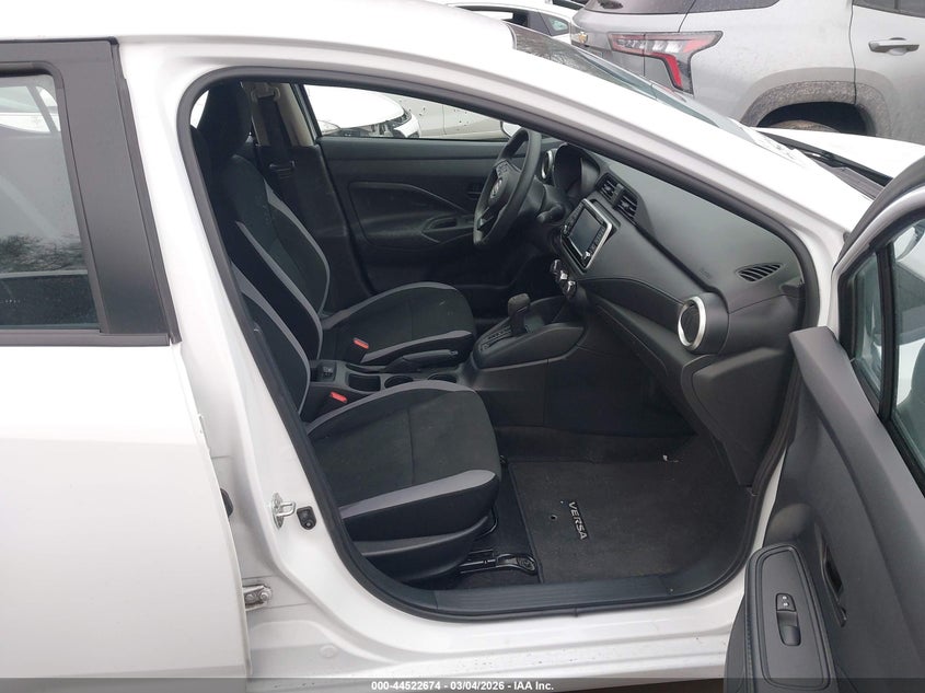 2025 Nissan Versa 1.6 S