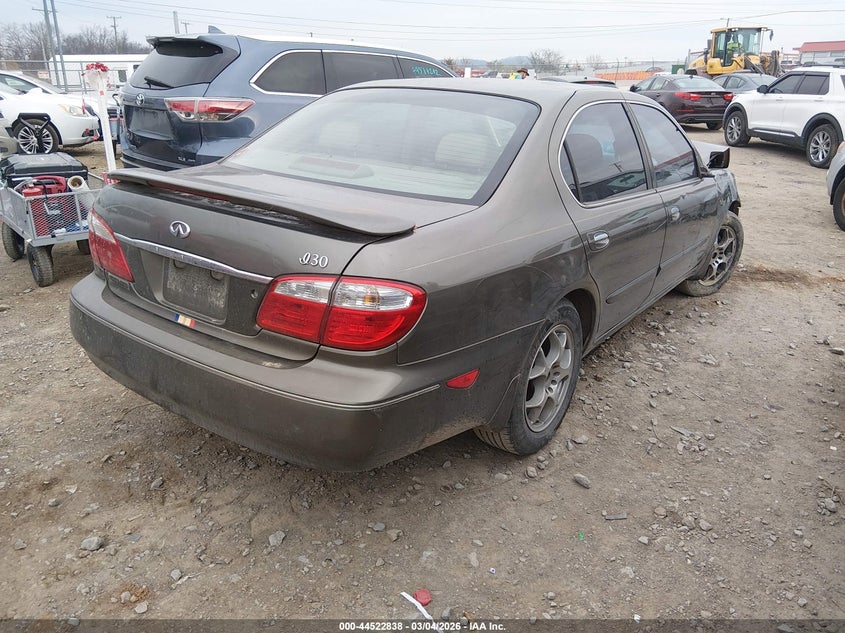 2000 Infiniti I30 Luxury/Touring