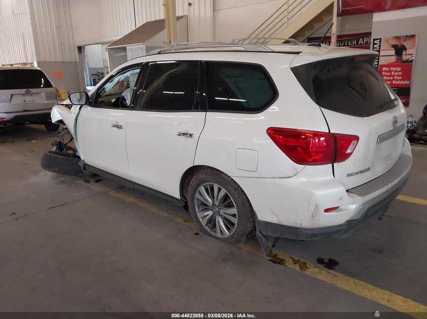 2018 Nissan Pathfinder Sv