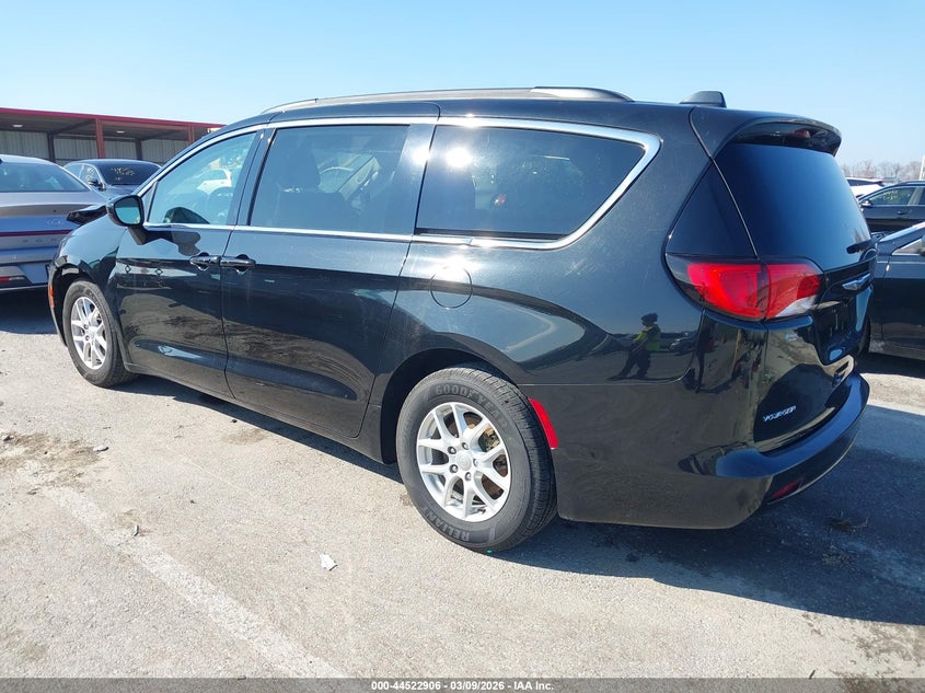 2020 Chrysler Voyager Lxi