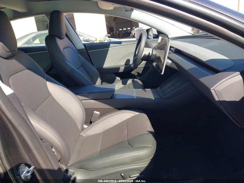 2025 TESLA MODEL 3 auction photo 5