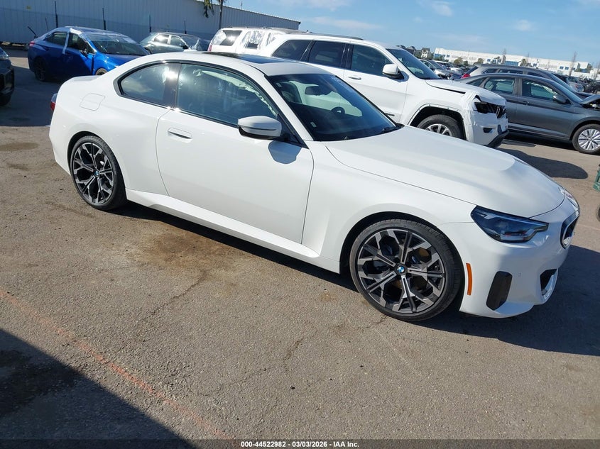 2025 BMW 230I