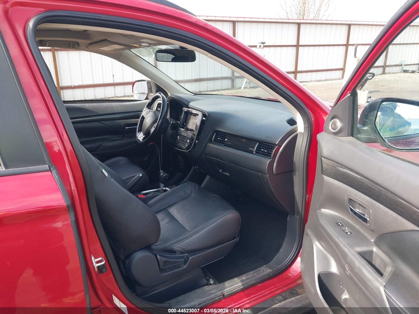 2016 Mitsubishi Outlander Se/Sel