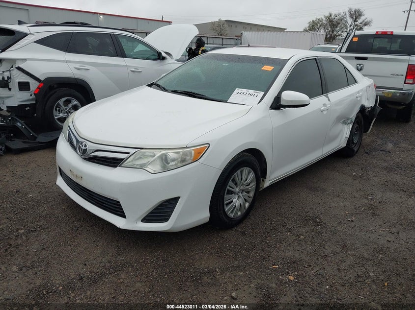 2014 Toyota Camry Le 4T4BF1FK8ER384164 photo 1