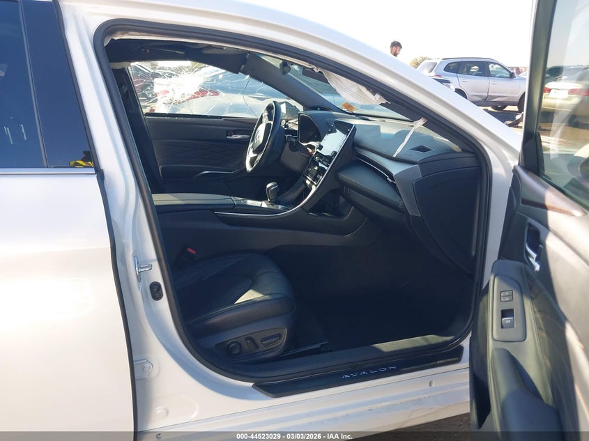 2021 Toyota Avalon Limited Hybrid