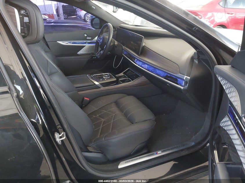 2024 BMW I7 VIN: WBY53EJ06RCP10989