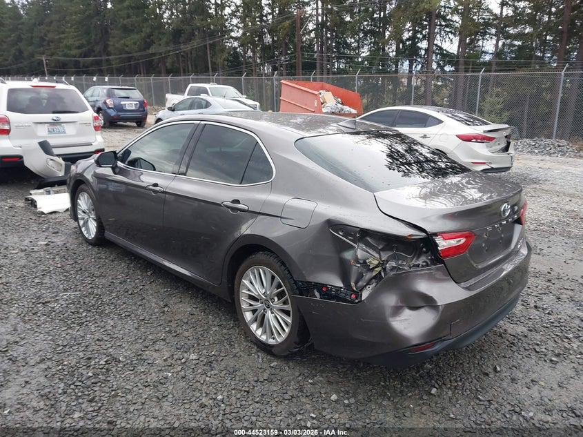 2020 Toyota Camry Xle Awd