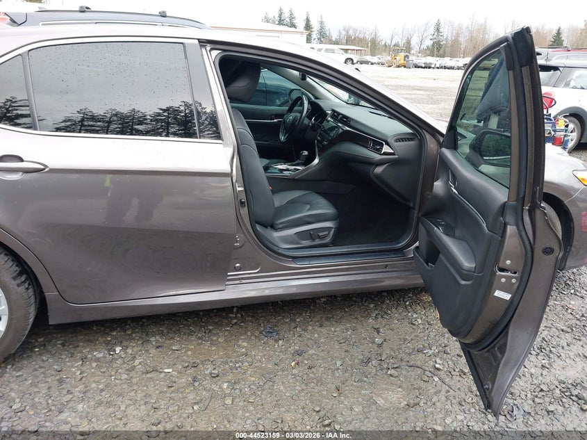2020 Toyota Camry Xle Awd