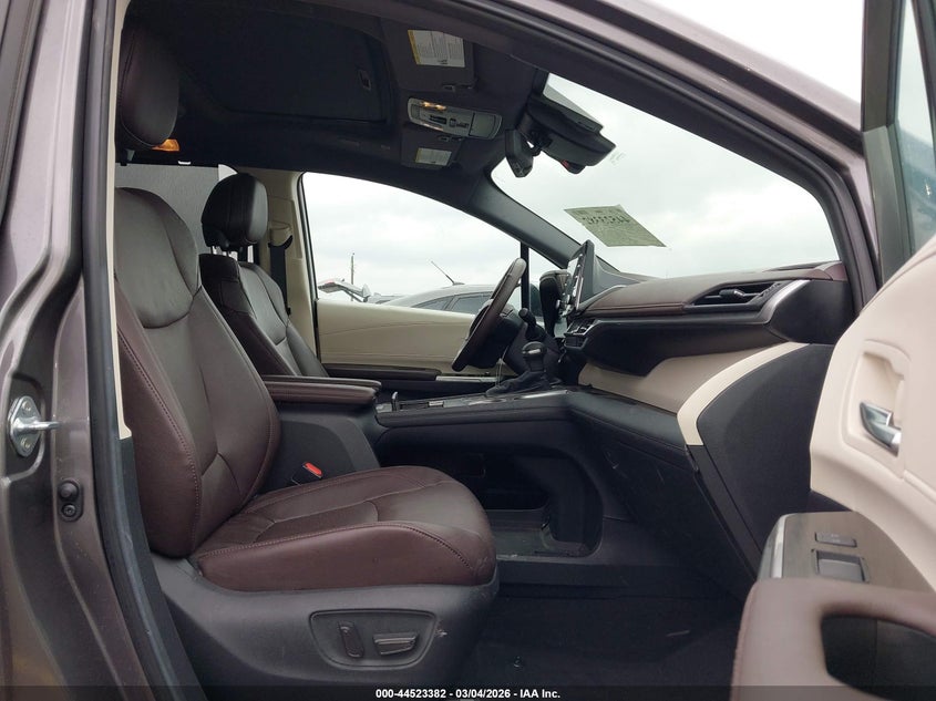 2024 Toyota Sienna Platinum