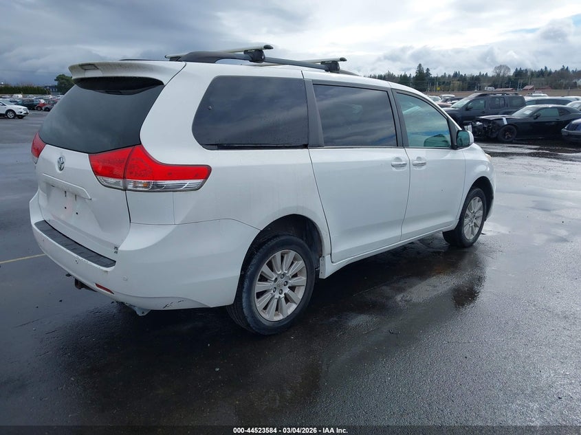 2011 Toyota Sienna Xle