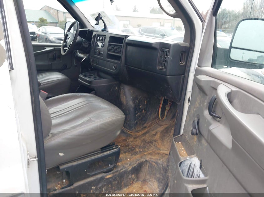 2010 Chevrolet Express 2500 Work Van