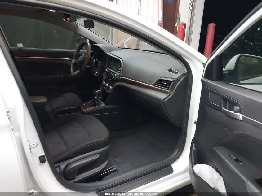 2020 Hyundai Elantra Se