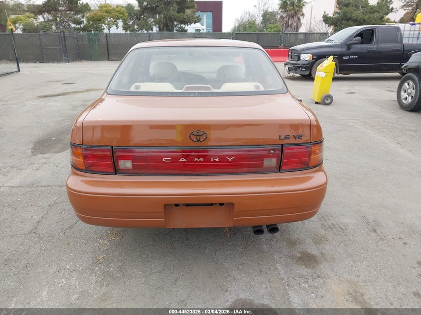 1994 Toyota Camry Le VIN: 4T1GK12E2RU046292 Lot: 44523826