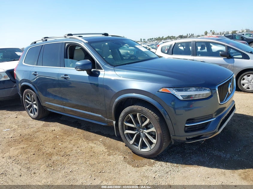 VOLVO XC90 T5 MOMENTUM