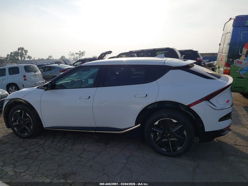 2025 Kia Ev6 Wind VIN: 5XYC34JA1SG010911 Lot: 44523951