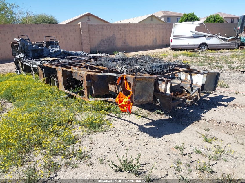 2004 Workhorse Custom Chassis Motorhome Chassis W22