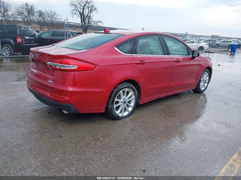 2020 Ford Fusion Se