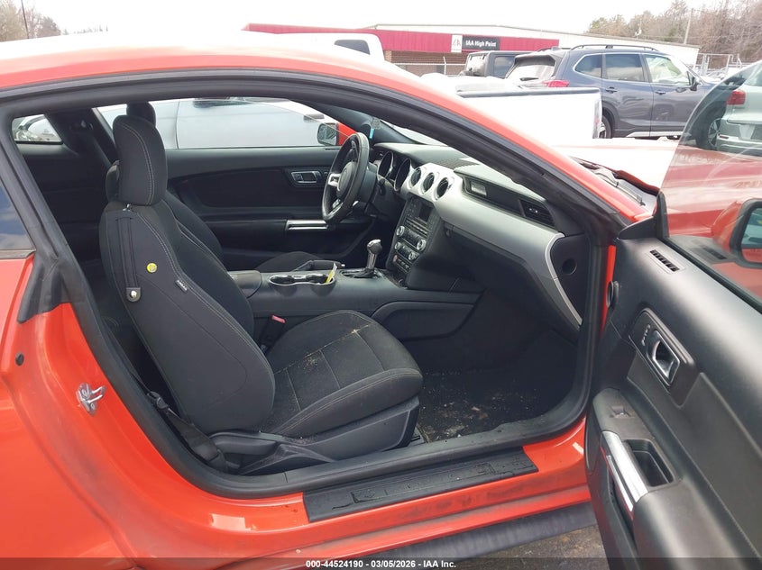 2015 Ford Mustang V6