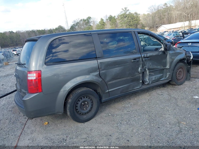 2010 DODGE GRAND CARAVAN auction photo 4