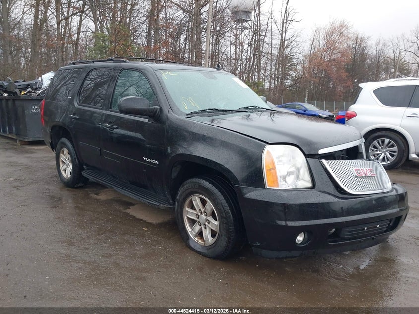 2013 GMC YUKON SLT