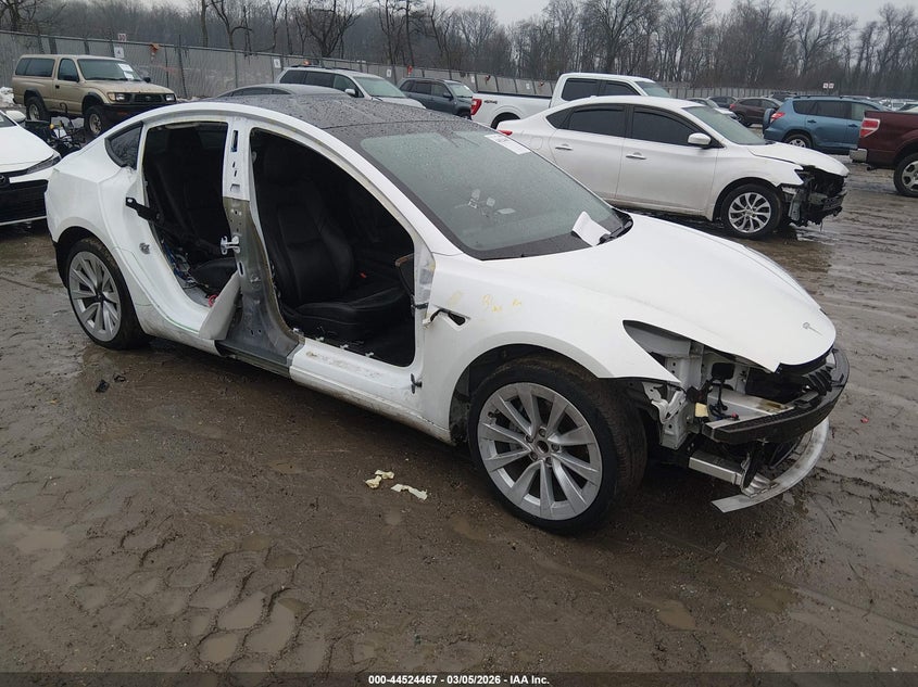 2021 Tesla Model 3 Standard Range Plus Rear-Wheel Drive