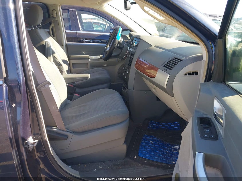 2008 Chrysler Town & Country Touring