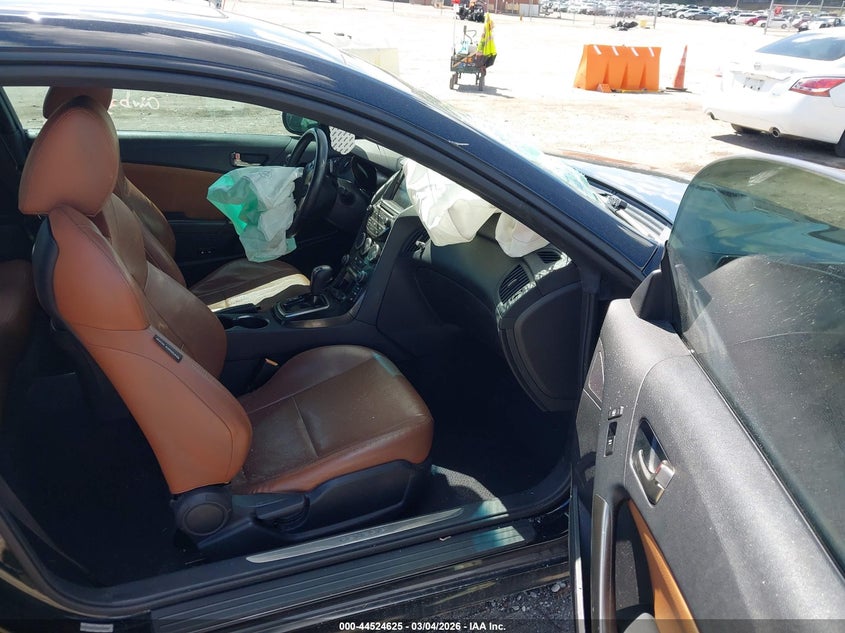 2014 Hyundai Genesis 3.8 Grand Touring