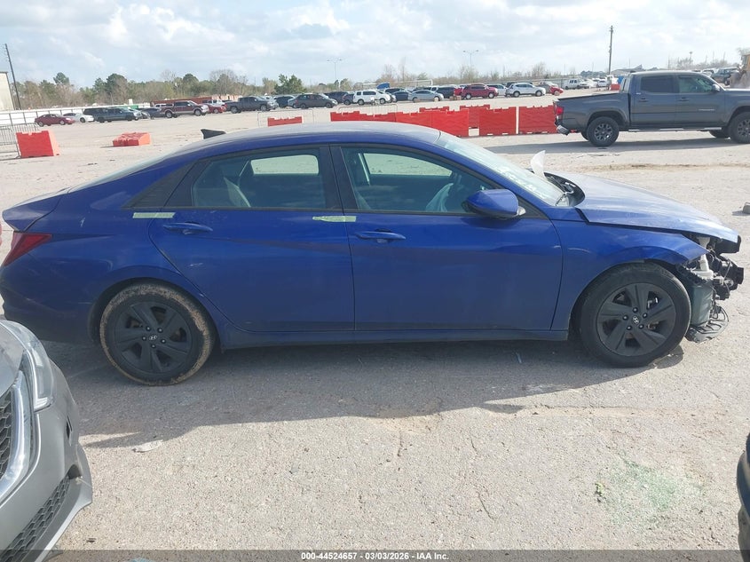 VIN 5NPLM4AG7MH023000 2021 HYUNDAI ELANTRA SEL