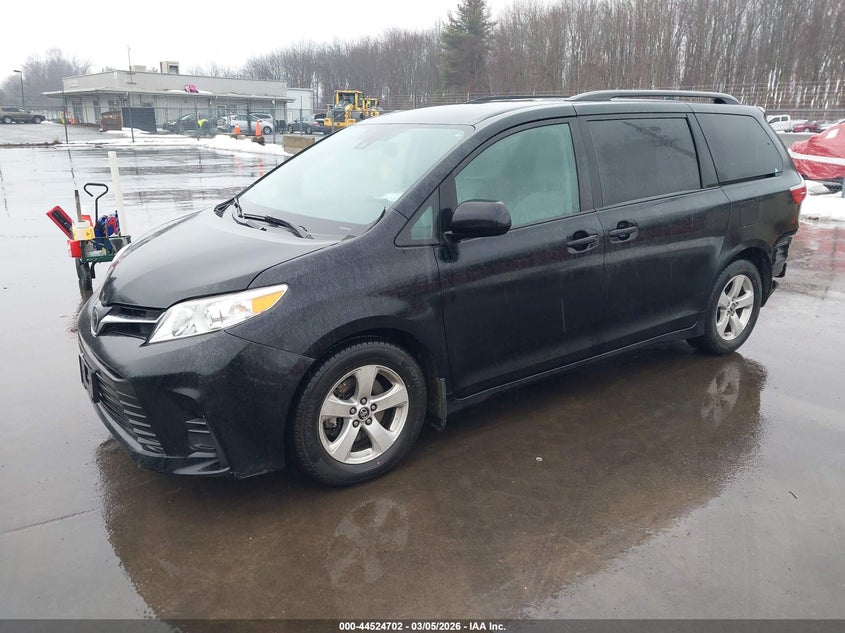 2020 Toyota Sienna Le