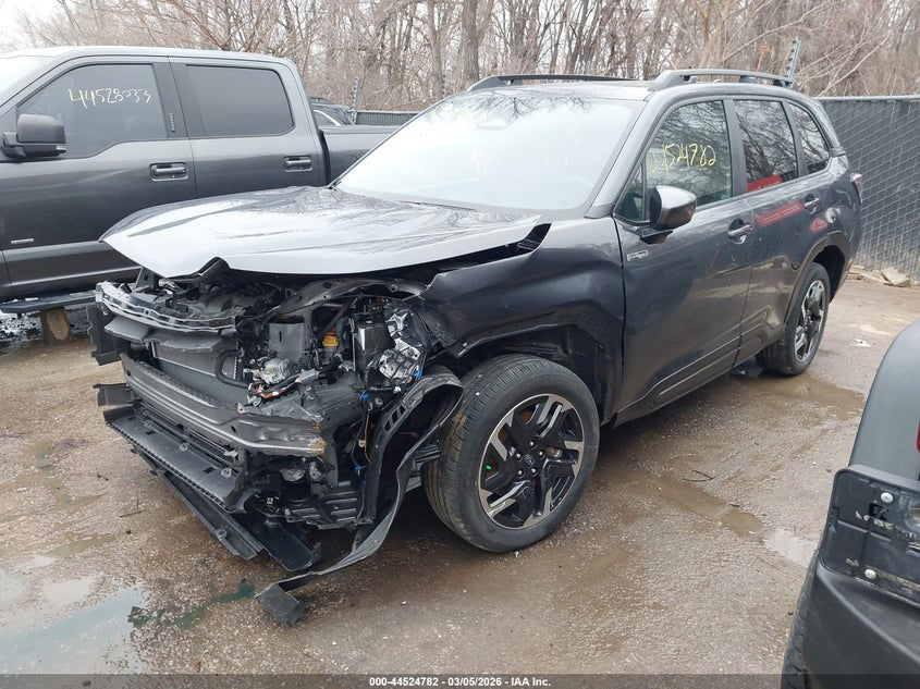 2025 Subaru Forester Premium Hybrid