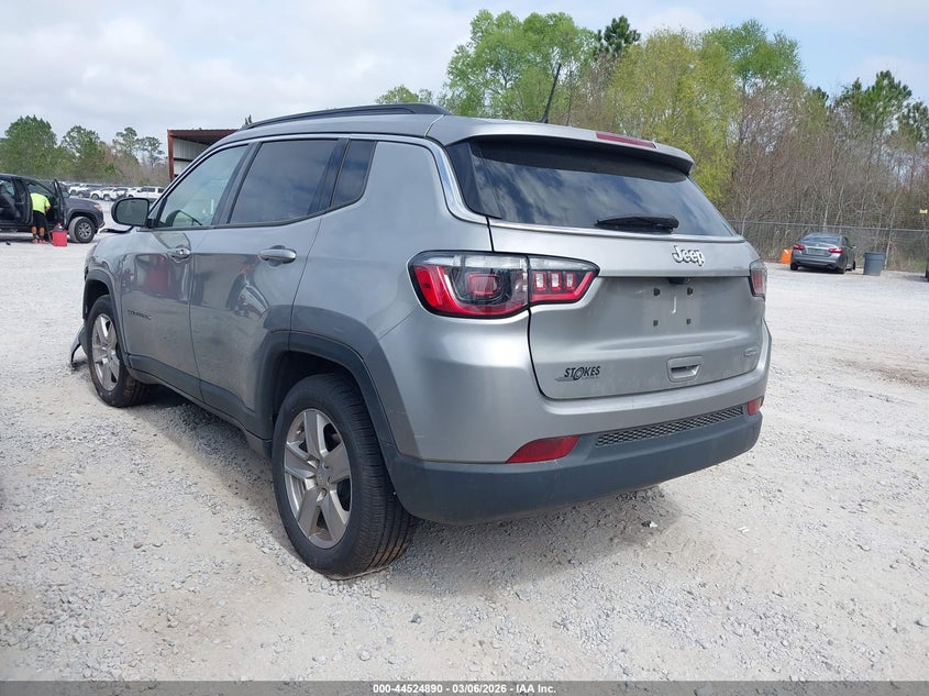 2022 Jeep Compass Latitude Fwd
