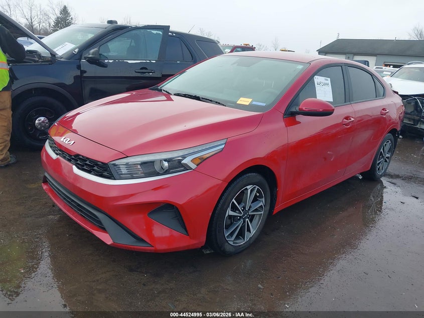 2024 Kia Forte Lxs