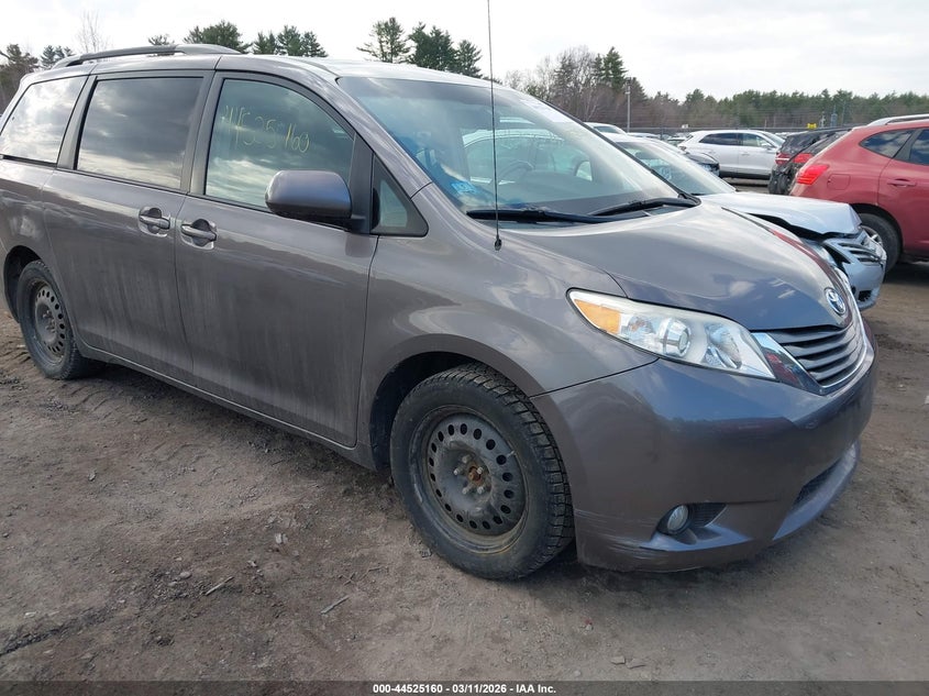 2013 Toyota Sienna Xle 7 Passenger