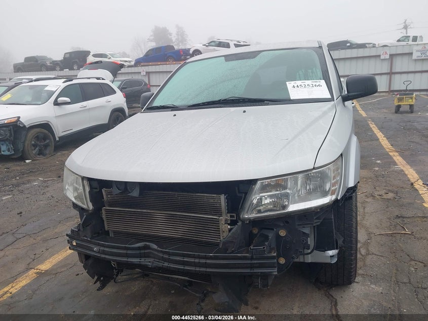 2012 Dodge Journey 2.4 Se/Avp silver Lot 111044525266 Vin 3C4PDCAB5CT204210
