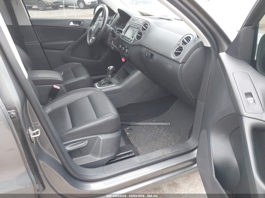 2012 Volkswagen Tiguan Se