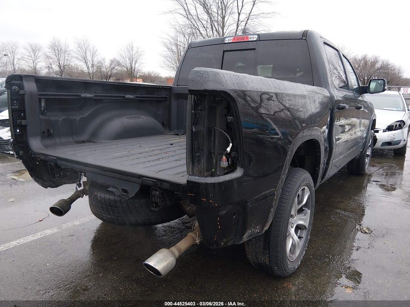 2021 Ram 1500 Laramie 4X4 5'7 Box