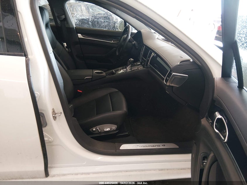 2014 Porsche Panamera 4