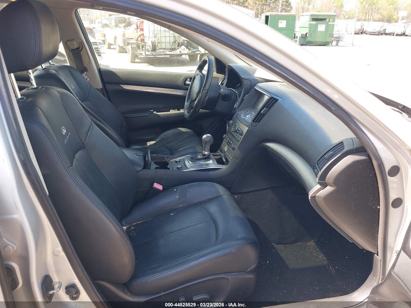 2012 Infiniti G37 Journey