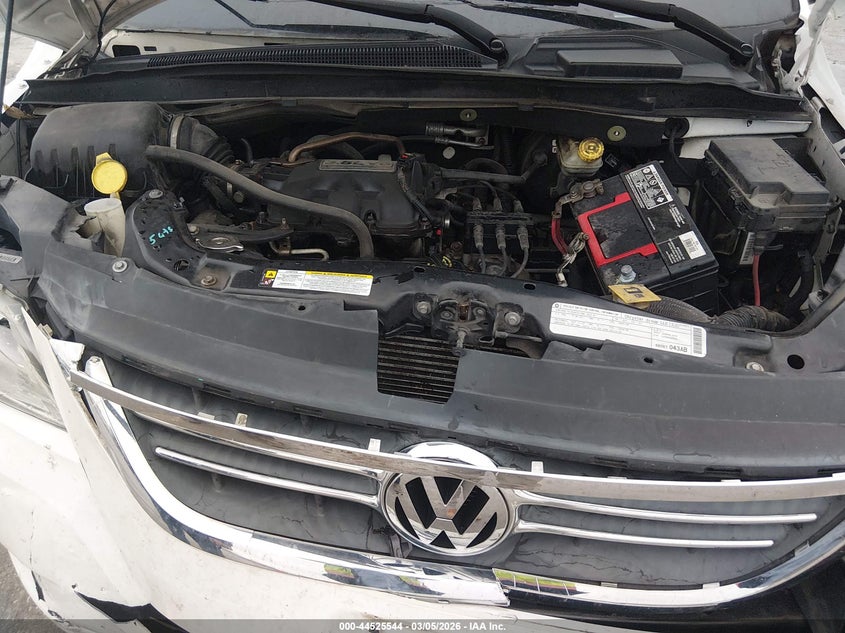 2010 Volkswagen Routan Se VIN: 2V4RW3D10AR195363 Lot: 44525544