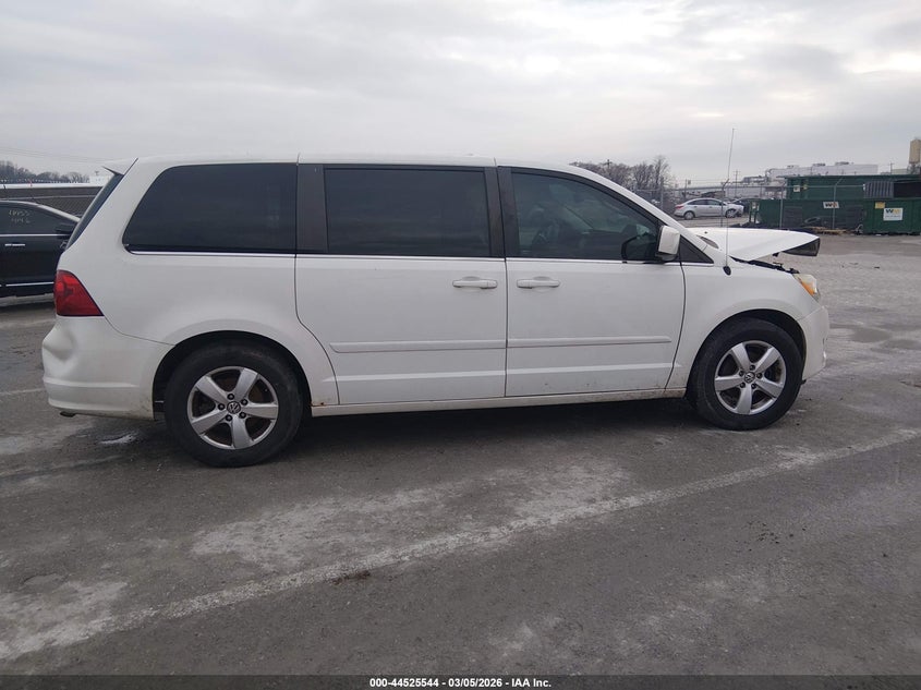 2010 Volkswagen Routan Se VIN: 2V4RW3D10AR195363 Lot: 44525544