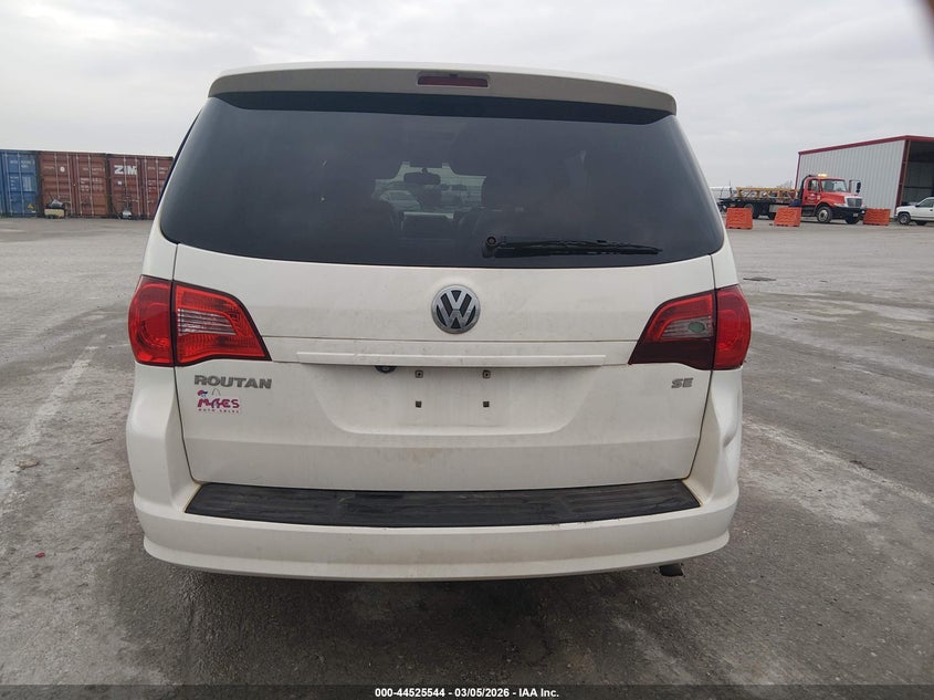 2010 Volkswagen Routan Se VIN: 2V4RW3D10AR195363 Lot: 44525544