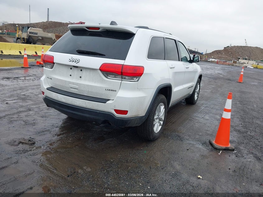2017 Jeep Grand Cherokee Laredo 4X4