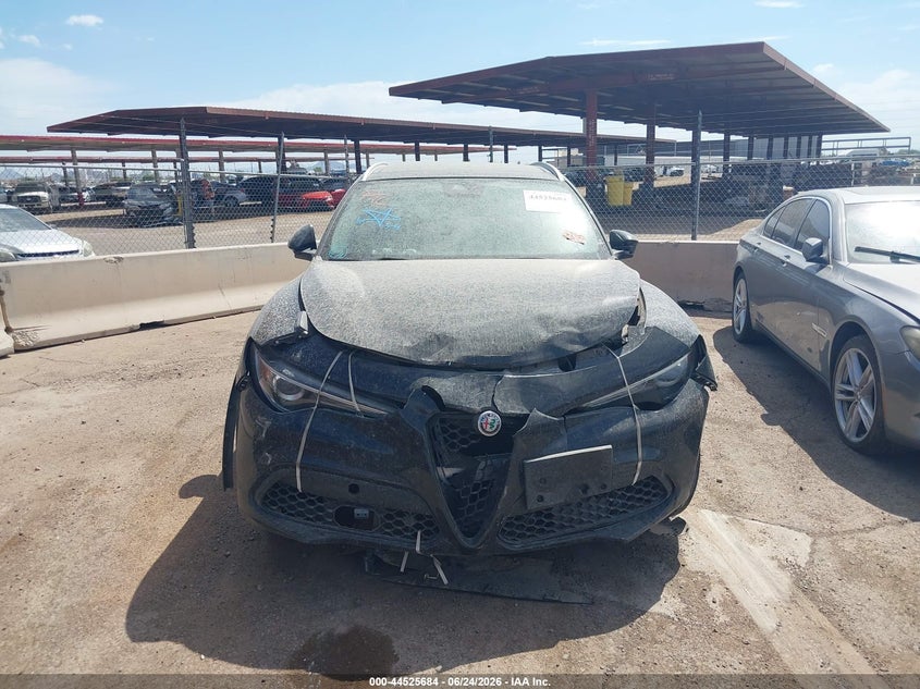 2018 Alfa Romeo Stelvio Ti Awd VIN: ZASFAKBN4J7B94818 Lot: 44525684