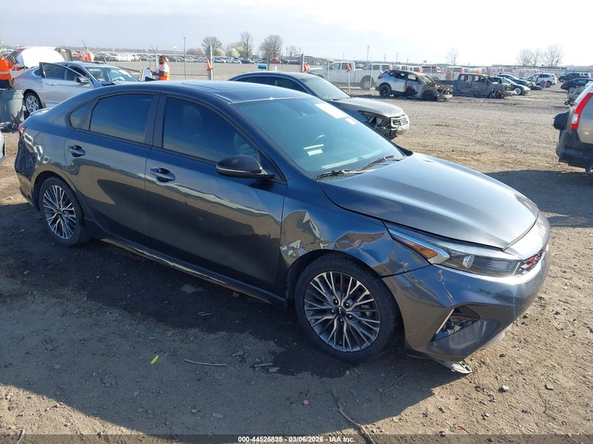 2022 Kia Forte Gt-Line