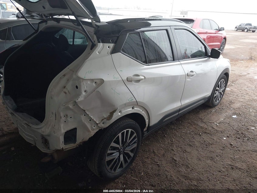 2021 Nissan Kicks Sr Xtronic Cvt