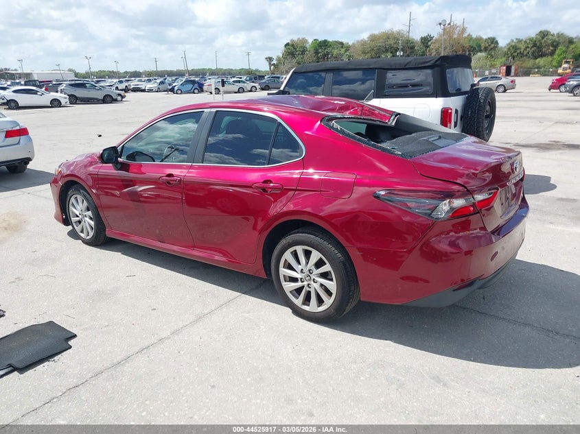 2021 Toyota Camry Le