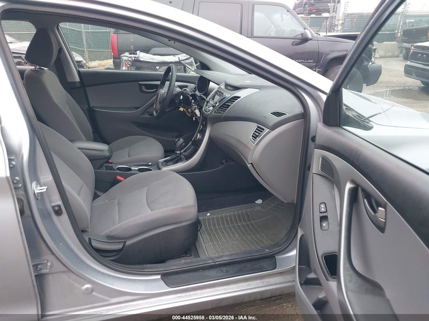 2015 Hyundai Elantra Se