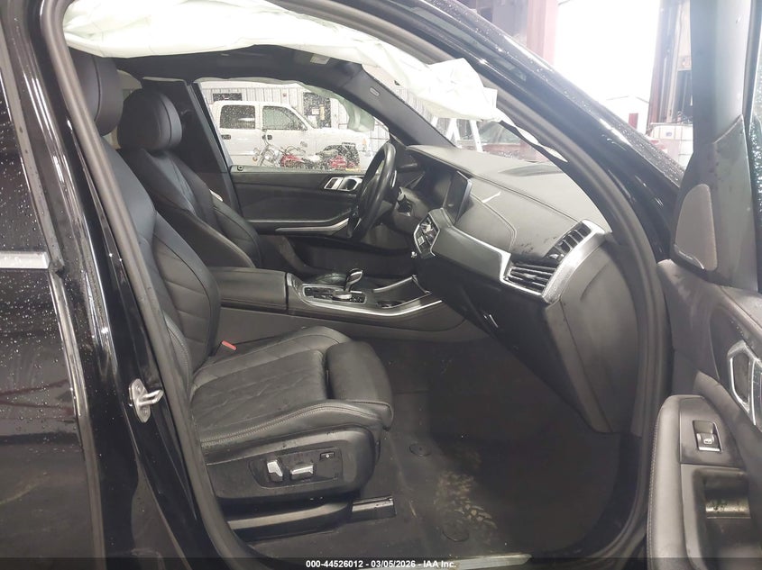 2023 BMW X5 xDrive40I